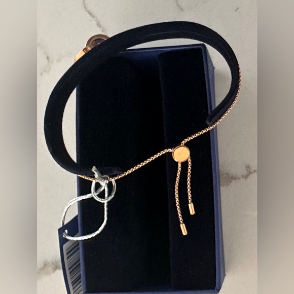 Swarovski Hollow Bracelet 2 Interlock Adjustable Clear Crystal ROSGOLD NEW - Picture 3 of 4